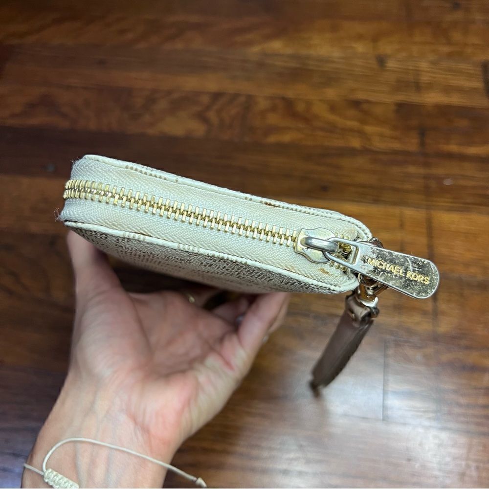 Michael Kors Tan and Beige Wristlet Long Wallet - Picture 13 of 14